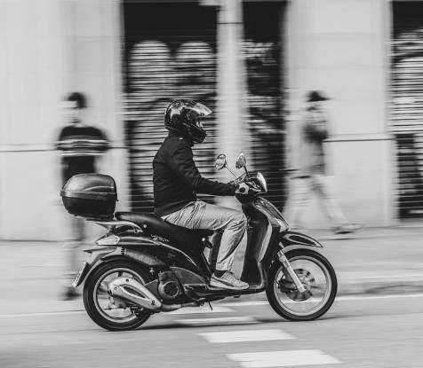 dctpro article img 騎車通勤總聞到廢氣、回家鼻子黑黑的？小心！普通醫用口罩擋不住的「隱形肺部殺手」