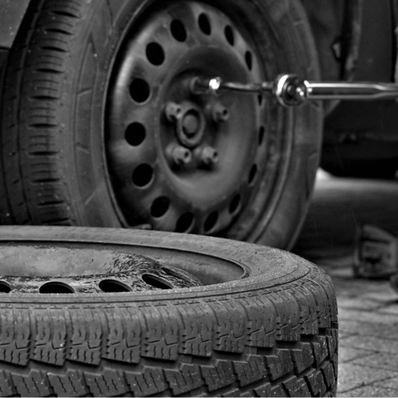 dctpro article img The article discusses the increasing concern over tire wear particles as a source of air pollution, particularly in the context of the growing popularity of electric vehicles (EVs). 